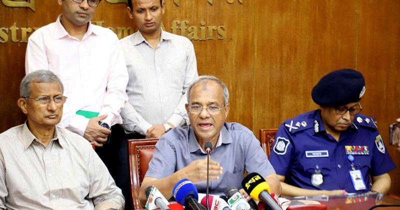 প্রতিবেশী দেশ ও ফ্যাসিস্টের সহযোগীরা গুজব সৃষ্টির চেষ্টা করবে: স্বরাষ্ট্র উপদেষ্টা