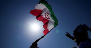 Iran brushes off US economic threats, other regional developments