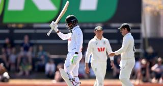 Tanzid’s maiden ton puts Bangladesh in driving seat in Darwin Test