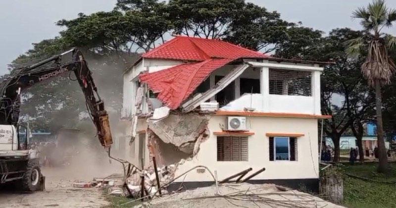 ভাঙ্গা হলো ওয়েস্টার্ন ভ্যালির অফিস, প্রকল্প বন্ধের নির্দেশ