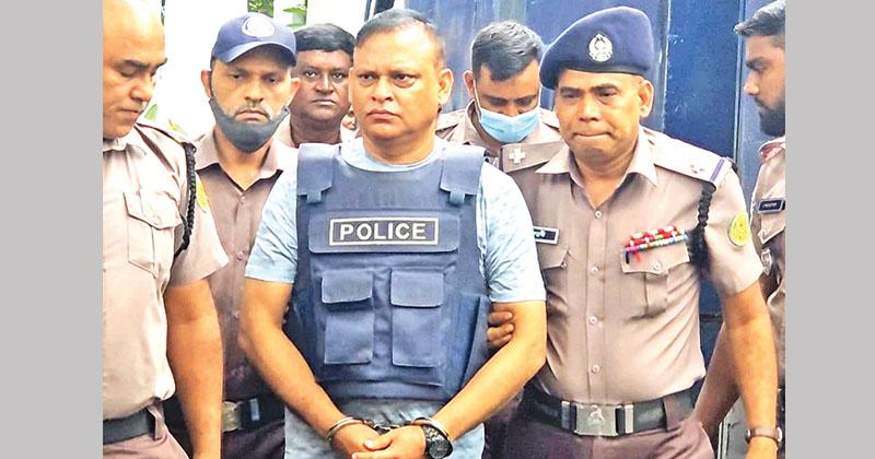 ১০ ট্রাক অস্ত্র থেকে জিয়াউল কিছু অস্ত্র-গুলি দিয়ে রেখেছিলেন, যার হিসাব করা হতো না