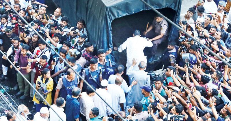 জাসদ কার্যালয় থেকে আটক ২৭ জন কারাগারে